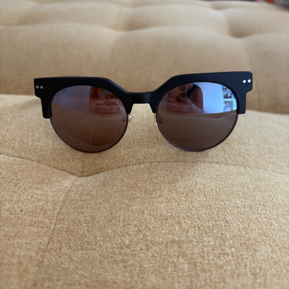 SPY Black Sunglasses - Picture 2 of 5